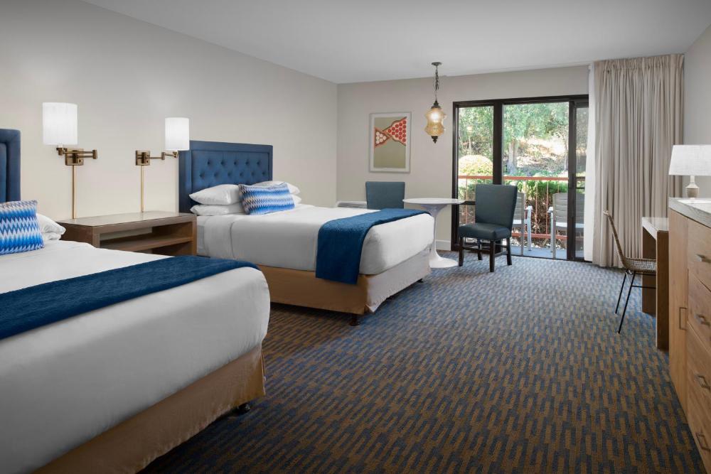 Queen Room with Two Queen Beds interior