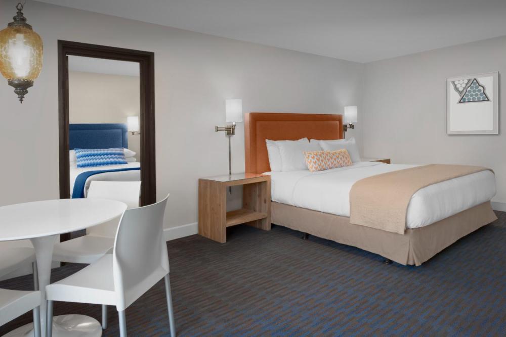 Ashland Hills Hotel & Suites